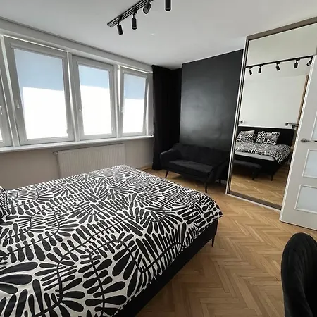 Xiii Pietro Stadion Narodowy