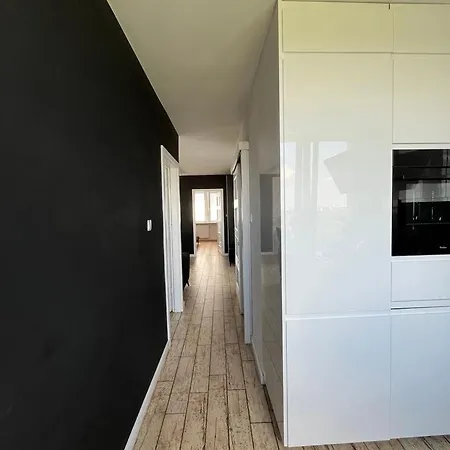 Xiii Pietro Stadion Narodowy Apartman