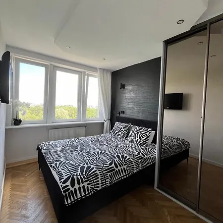 Xiii Pietro Stadion Narodowy Apartamento *